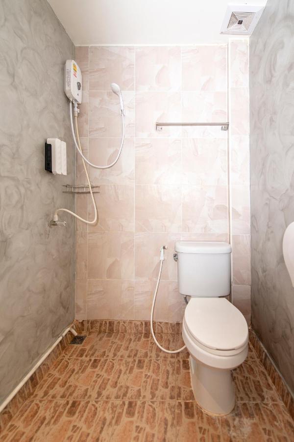 Hotel Oyo 328 Onion House Kata Beach  Zewnętrze zdjęcie